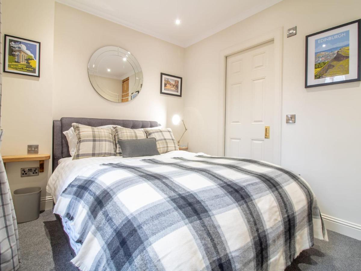 Luxury Royal Mile Apartment By The Castle - Sleeps 4 Edinburgh Luaran gambar